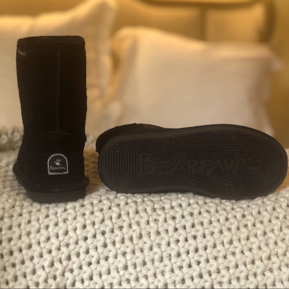 Girls BearPaw boots size 3 - Picture 3 of 7